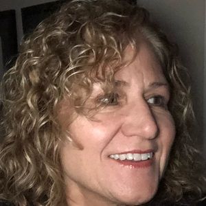 Meet your Posher, Valerie